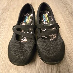 Black Dress Shoes with Textured Fabric and Strap